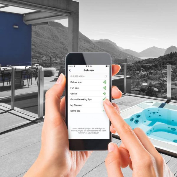 ovládání vířivky swim spa bazénu mobilním telefonem